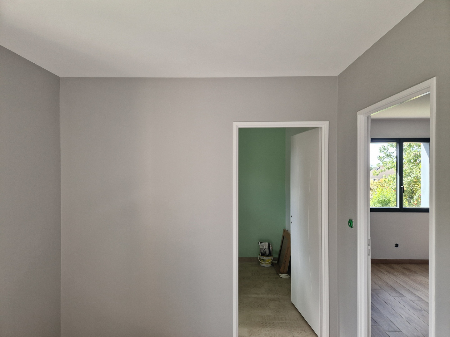 Couloir peinture grise — GCTF Peinture